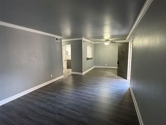 2nd image of 7000 Creswell Rd APT 124