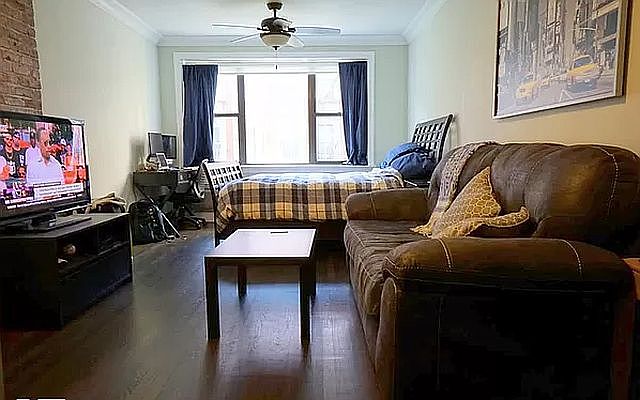 2nd image of 313 E 84th St #4