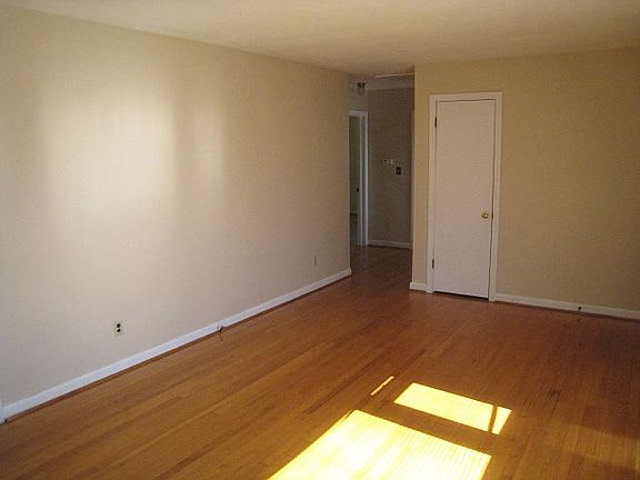 2nd image of 5221 Morwanda St NW