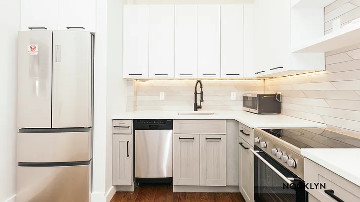 Rented by Nooklyn NYC LLC | media 12