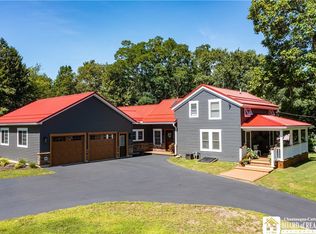 30 Oak St, Westfield, NY 14787