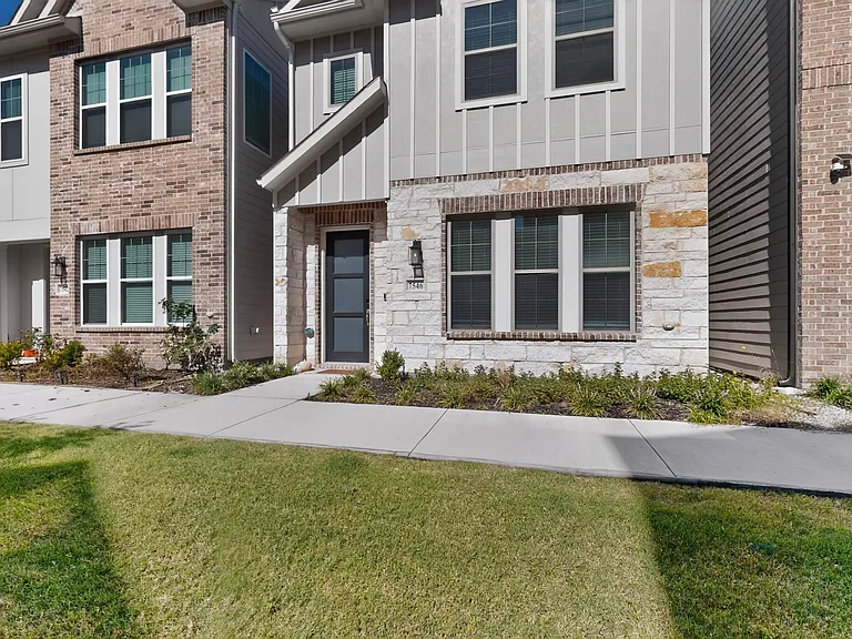 7546 Edgeware Rd — Photo 38