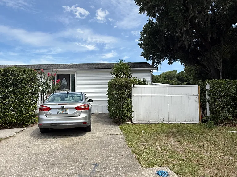 4746 Dunkeld Ave — Photo 5