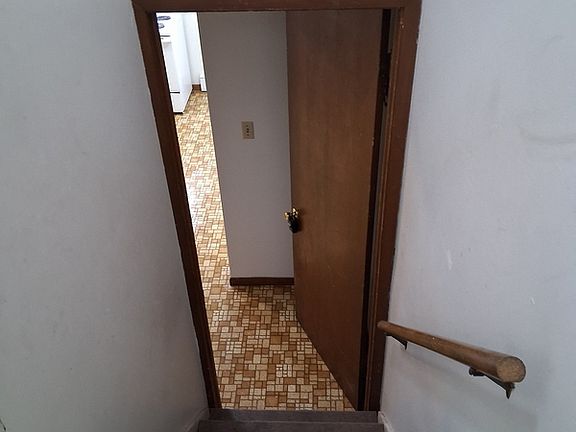 5th image of 245 Egan St
