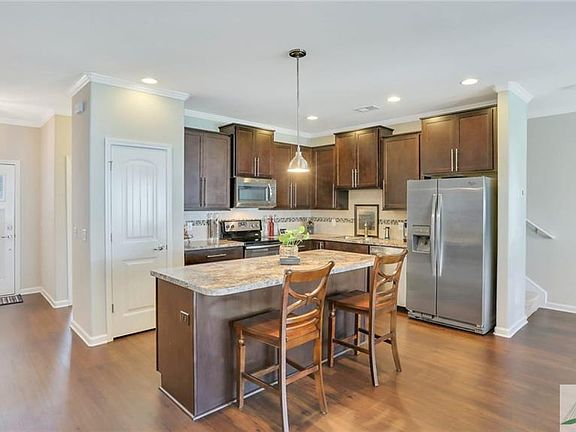 5th image of 308 Sonoma Dr