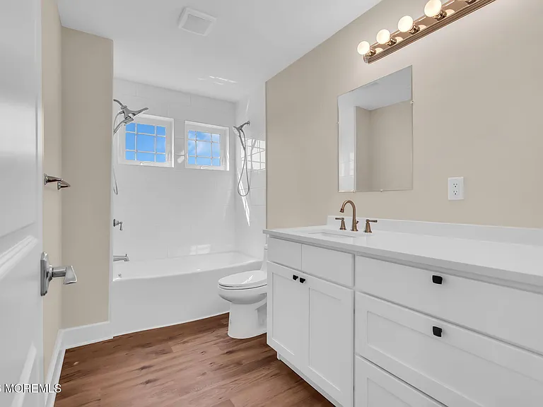 58 Cove Rd — Photo 45