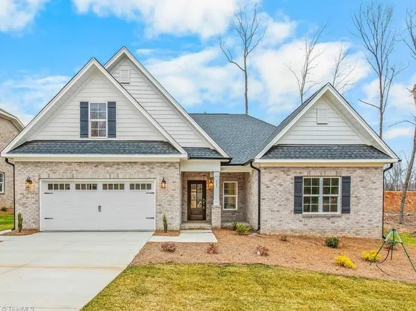 145 Grandworth Way, King, NC 27021