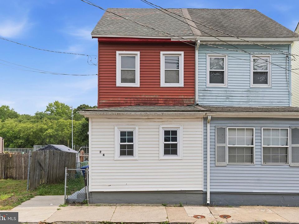 1st image of 24 W Monroe St