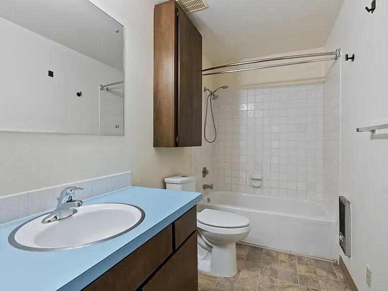 3128 E 28th Ave — Photo 15
