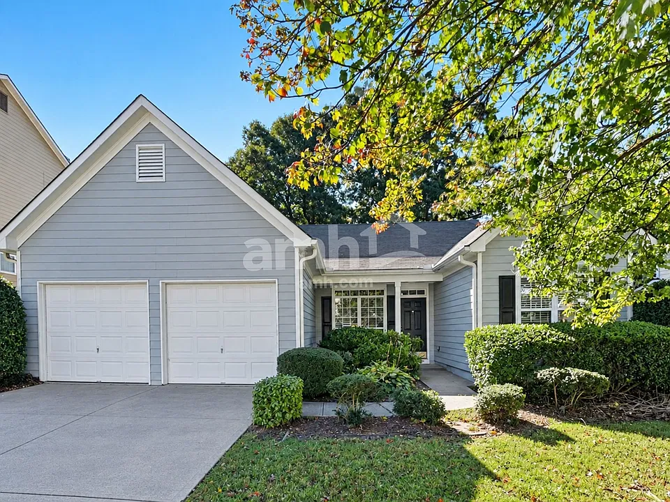 445 Victoria Station Blvd