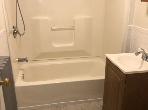 39 E Raymond St #1, Hartford, CT 06112