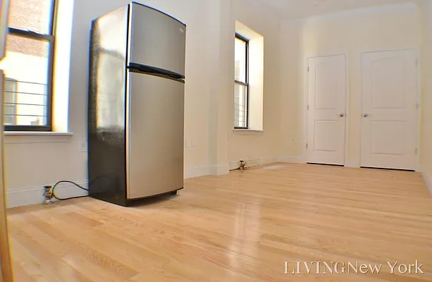 Rented by Living New York | media 8