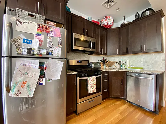 Rented by Bohemia Realty Group | media 2