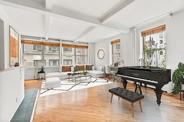 Sold by Compass | media 1