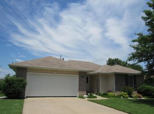 4261 W Somerset Dr, Battlefield, MO 65619
