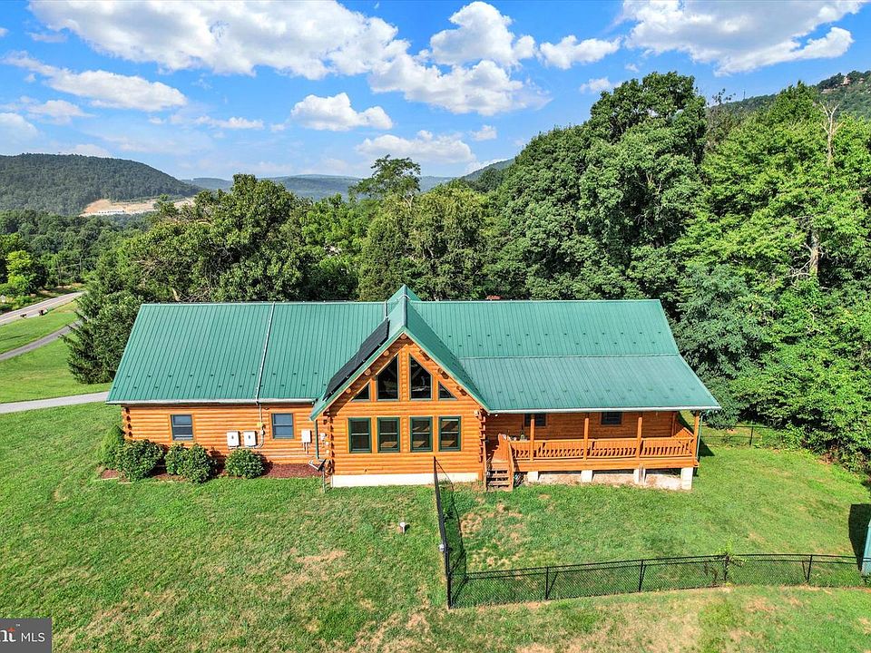 1st image of 835 Jacks Mountain Rd