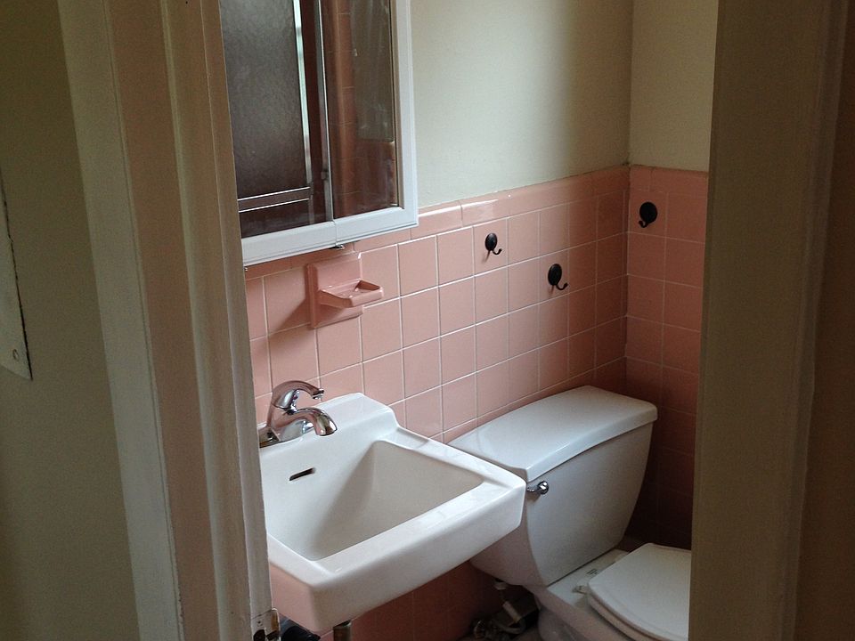 2nd image of 1200 N Broad St