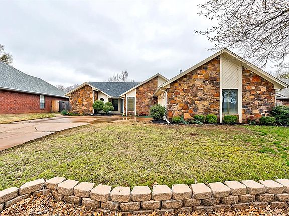 2nd image of 3109 Eagle Crest Rd