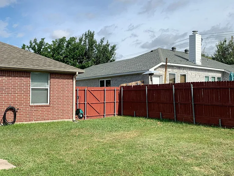 208 N Rolling Meadows Dr — Photo 21