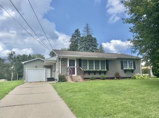 203 Ash Ave, Morrison, IL 61270