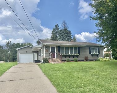 203 Ash Ave, Morrison, IL, 61270