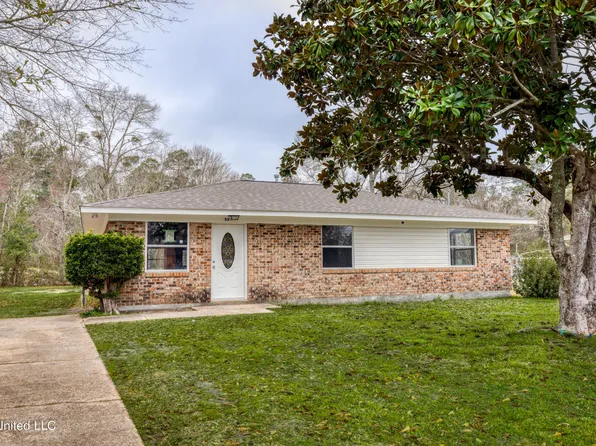 53 Holly Cir, Gulfport, MS 39501