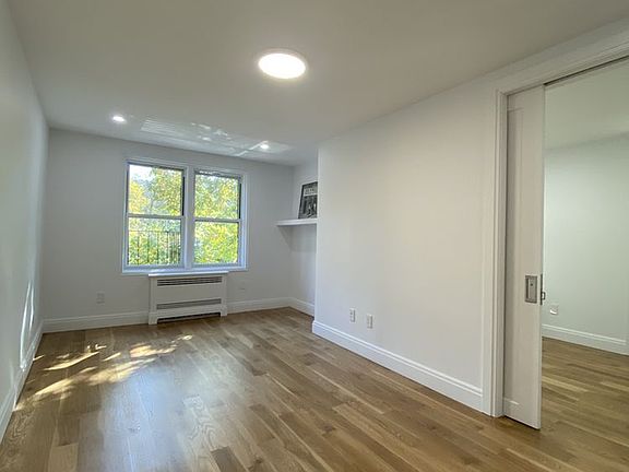4th image of 340 Haven Ave APT 4G