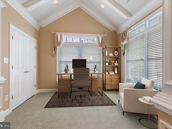 2nd image of 1042 Balfour Cir