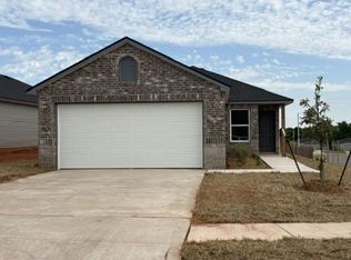1222 Saddle Dr, Guthrie, OK 73044