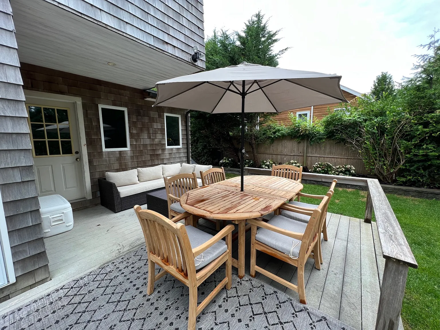 Where Bay Breezes Meet Poolside Living — Photo 2