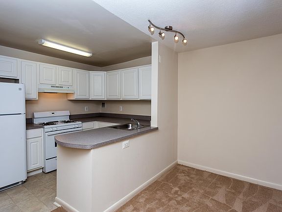 2nd image of 4651 Nannie Helen Burroughs Ave NE #7ab54097e