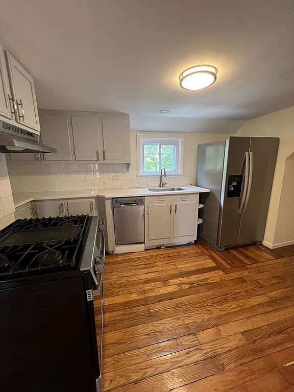 2 bed, 1.0 bath, 667 sqft, $1,900 — Photo 4