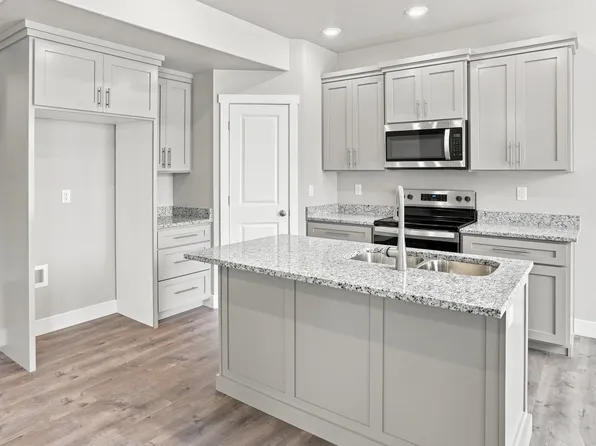 820 S 270 E #29, Smithfield, UT 84335