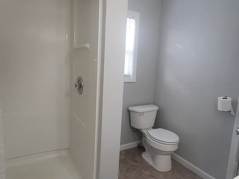 5776 Lakeview St — Photo 7