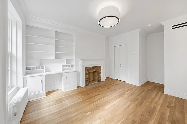 Rented by New York Residence | media 26