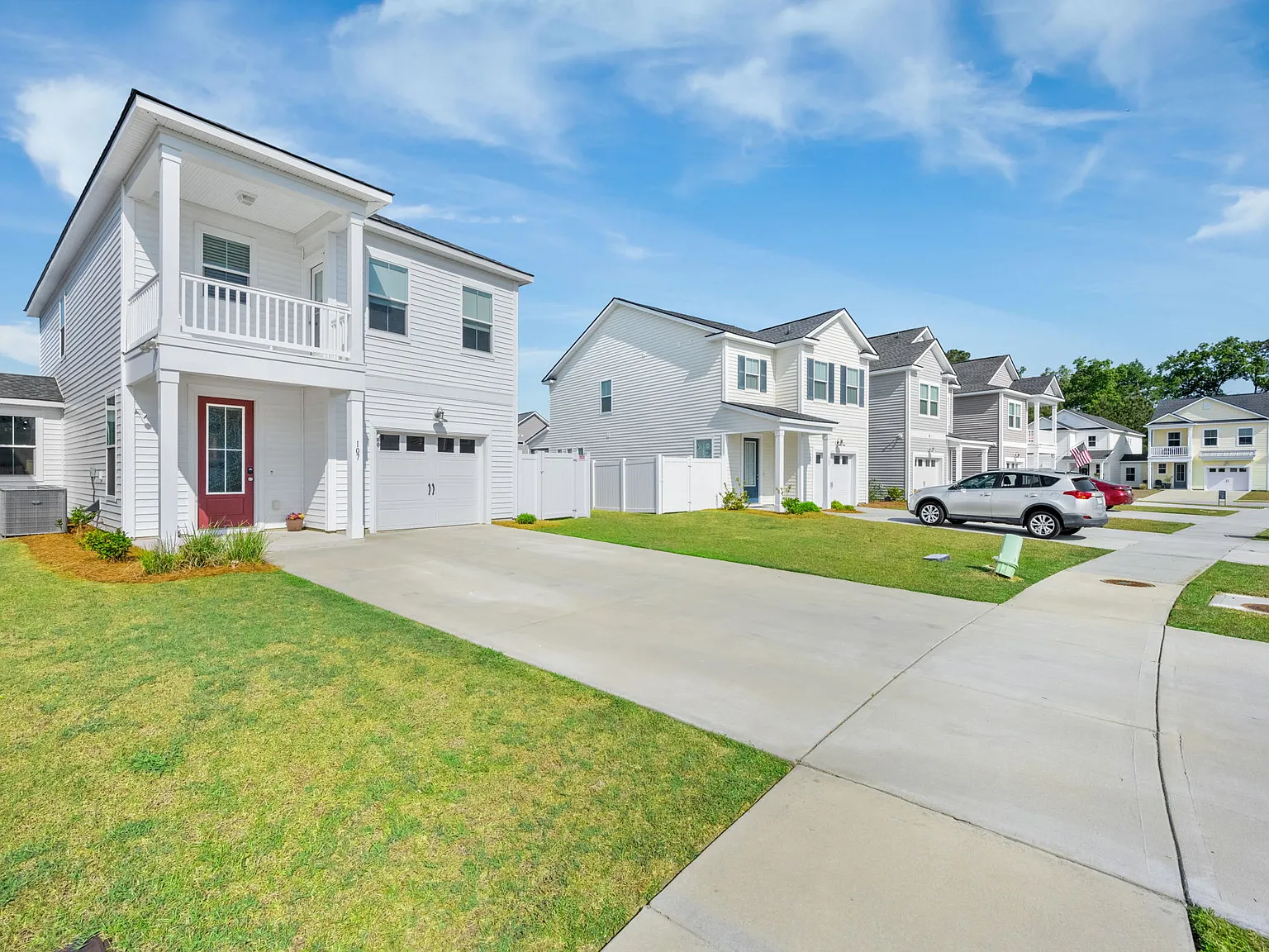 3 bed, 1836 sqft, $2,500 — Photo 3