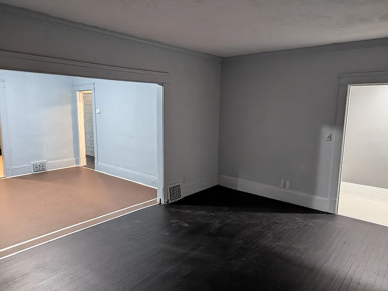 1863 Noble Rd #1 — Photo 5