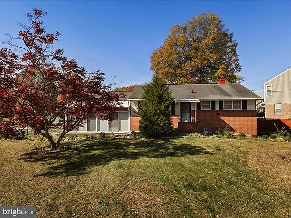 3rd image of 7320 Fairchild Dr