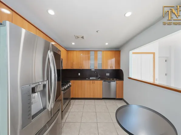 2800 East 29th Street image 5 of 22