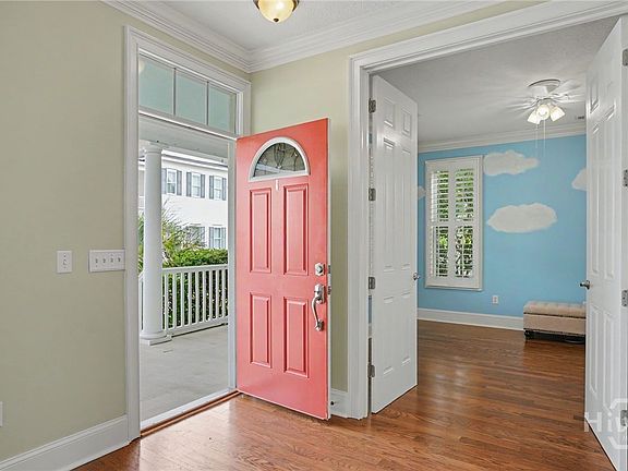 5th image of 9 Crabapple Circle