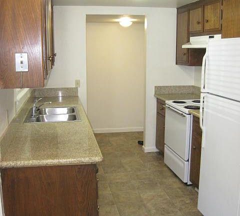 4th image of 1519-1523 Anderson Rd