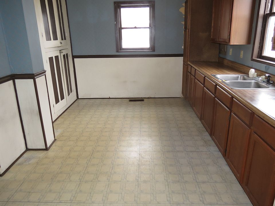 1st image of 434 N Harrison St