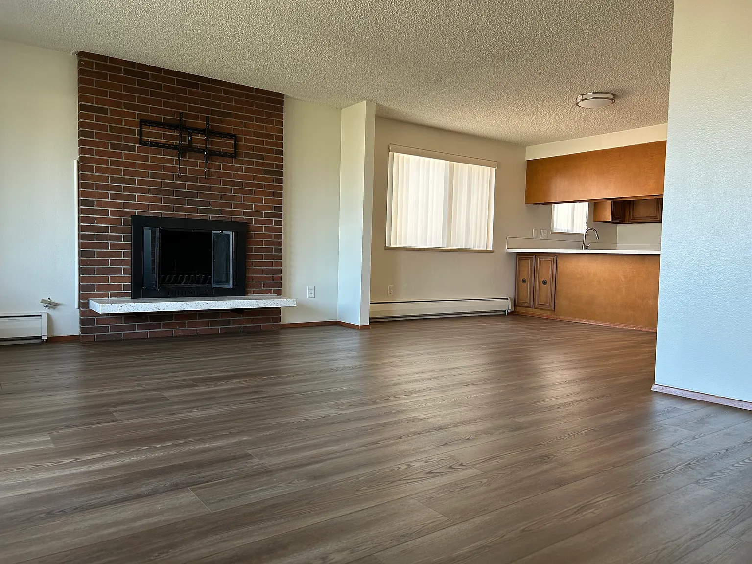 2 bed, 1120 sqft, $2,490 — Photo 2