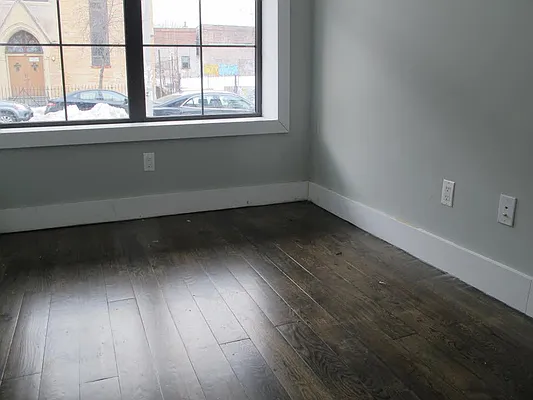 Rented by P Management | media 17