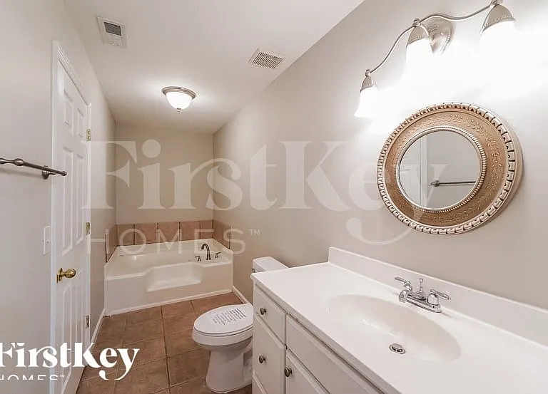 400 Crooked Creek Ln — Photo 13