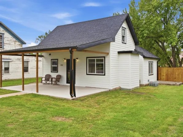351 Poplar St, Scotland, SD 57059