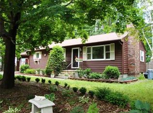 3 Barbara St, Topsham, ME 04086