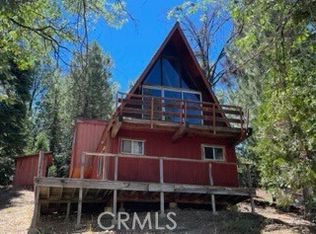 32853 Deer Lick Ln, Running Springs, CA 92382