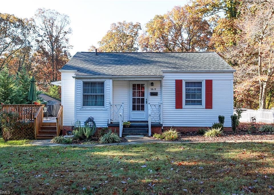 1st image of 2819 Stratford Dr