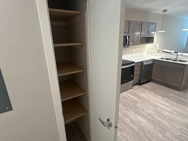 Plaza 93 Apartments — Photo 139